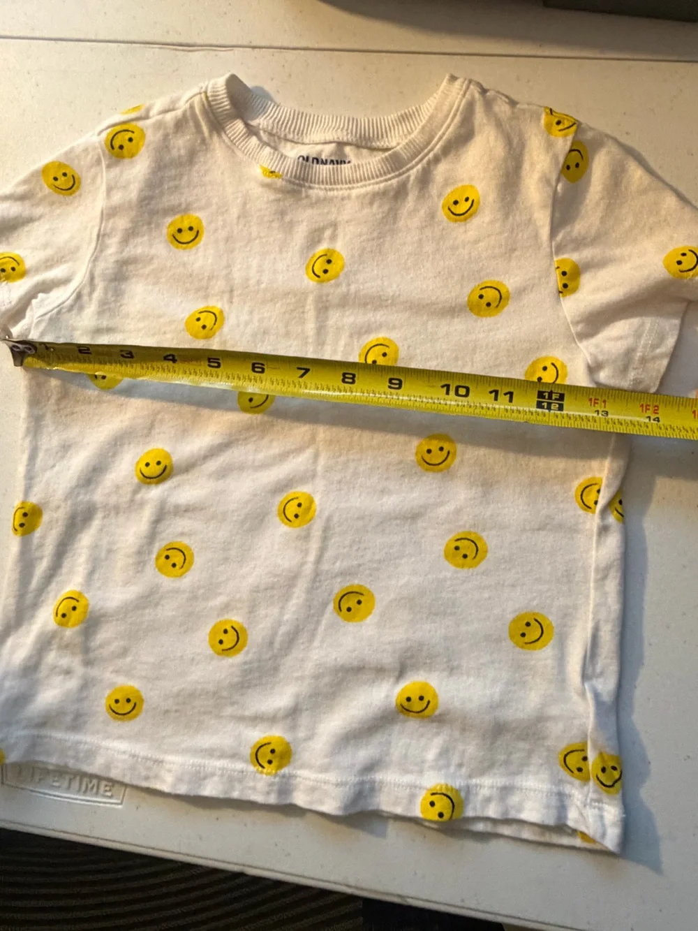 Old Navy smiley face kids T-shirt 5T